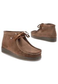 Brązowe Botki Hee Skórzane Buty Damskie Za Kostkę. Wysokość cholewki: za kostkę. Zapięcie: sznurówki. Kolor: brązowy. Materiał: skóra. Szerokość cholewki: normalna. Styl: vintage, retro, klasyczny, boho #3