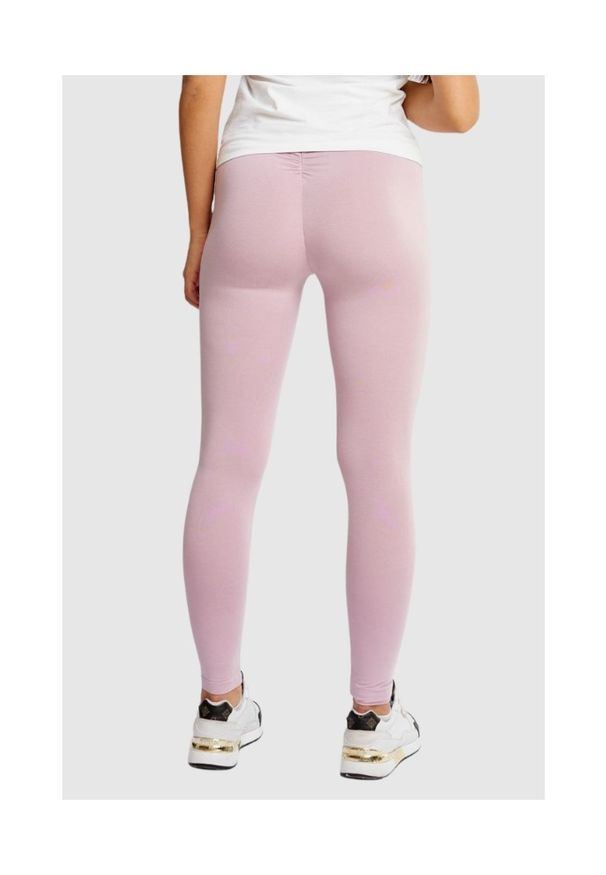 Guess - GUESS Jasnoróżowe legginsy damskie z marszczeniem. Kolor: różowy. Materiał: wiskoza
