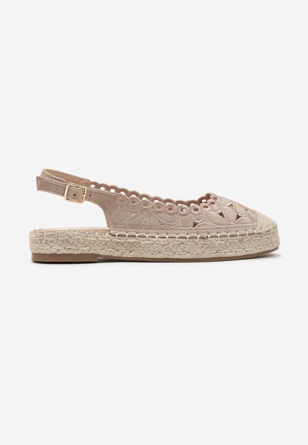 Born2be - Ciemnobeżowe Sandały Espadryle Slingback z Plecionką i Ażurową Cholewką Loriene. Okazja: na co dzień. Zapięcie: pasek. Kolor: beżowy. Szerokość cholewki: normalna. Wzór: ażurowy. Obcas: na obcasie. Styl: elegancki, casual. Wysokość obcasa: niski