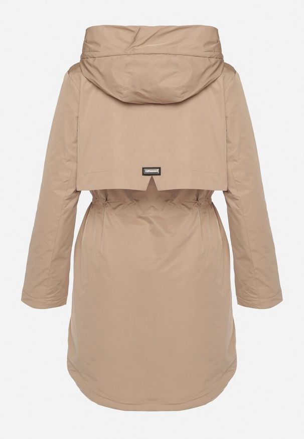 Born2be - Beżowa Kurtka Parka z Kapturem Ściągana Troczkami z Regulowanymi Rękawami Terilles. Okazja: na co dzień. Typ kołnierza: kaptur. Kolor: beżowy. Materiał: jeans. Styl: casual, elegancki