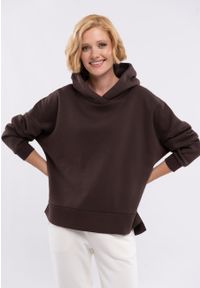 Volcano - Bluza oversize B-VENA. Typ kołnierza: kaptur. Kolor: brązowy. Materiał: bawełna, materiał, dresówka. Wzór: aplikacja, gładki, napisy