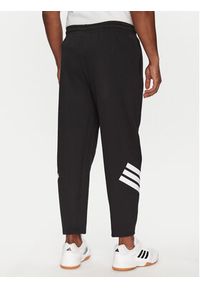 Adidas - adidas Spodnie dresowe Future Icons 3-Stripes JD4889 Czarny Loose Fit. Kolor: czarny. Materiał: syntetyk, bawełna #5