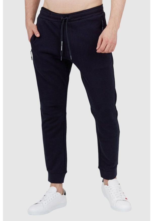 Armani Exchange - ARMANI EXCHANGE Granatowe męskie spodnie dresowe, Rozmiar XXL. Kolor: niebieski. Materiał: bawełna, dresówka