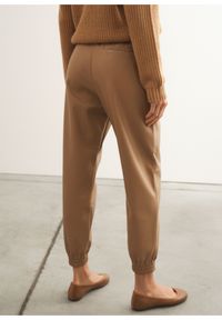 Ochnik - Beżowe spodnie z imitacji skóry. Kolor: beżowy. Materiał: skóra #3