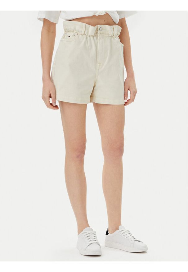 Tommy Jeans Szorty materiałowe DW0DW21656 Beżowy Regular Fit. Kolor: beżowy. Materiał: bawełna