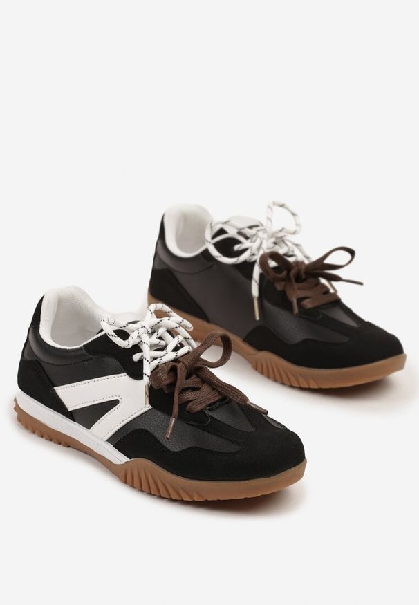 Born2be - Czarno-Białe Sneakersy Klasyczne Tenisówki z Dodatkowym Sznurowaniem Nilarisea. Okazja: na spacer. Kolor: czarny. Materiał: jeans, skóra. Sport: turystyka piesza