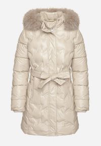 Born2be - Beżowa Pikowana Kurtka z Odpinanym Kapturem i Futerkiem Wiązana Paskiem Olenessa. Kolor: beżowy. Materiał: futro. Sezon: zima #4