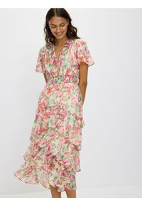 Reserved - Sukienka midi z falbanami - wielobarwny. Materiał: tkanina. Długość: midi