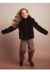 Sinsay - Puszysta kurtka z kapturem - czarny. Typ kołnierza: kaptur. Kolekcja: plus size. Kolor: czarny