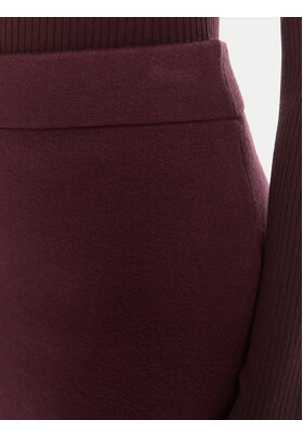 Vero Moda Spódnica mini Saba 10325944 Fioletowy Regular Fit. Kolor: fioletowy. Materiał: syntetyk