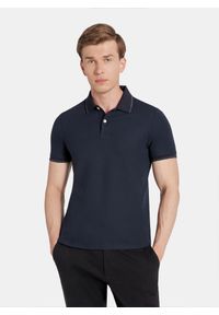 Pako Lorente - PAKO LORENTE - Granatowy t-shirt polo na guziczki. Okazja: na co dzień. Typ kołnierza: polo. Kolor: niebieski, oliwkowy. Materiał: bawełna, poliester. Sezon: jesień. Styl: casual #1