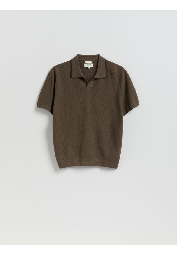 Reserved - Koszulka polo z lnem - oliwkowy. Typ kołnierza: polo. Kolor: oliwkowy. Materiał: len