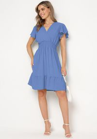 Born2be - Niebieska Sukienka Mini z Gumką w Pasie i Falbanką Senait. Kolor: niebieski. Długość: mini #4