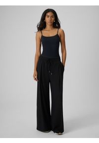 4f - 4F Top slim gładki damski - czarny S. Kolor: czarny. Materiał: dzianina. Długość rękawa: na ramiączkach. Wzór: gładki #2