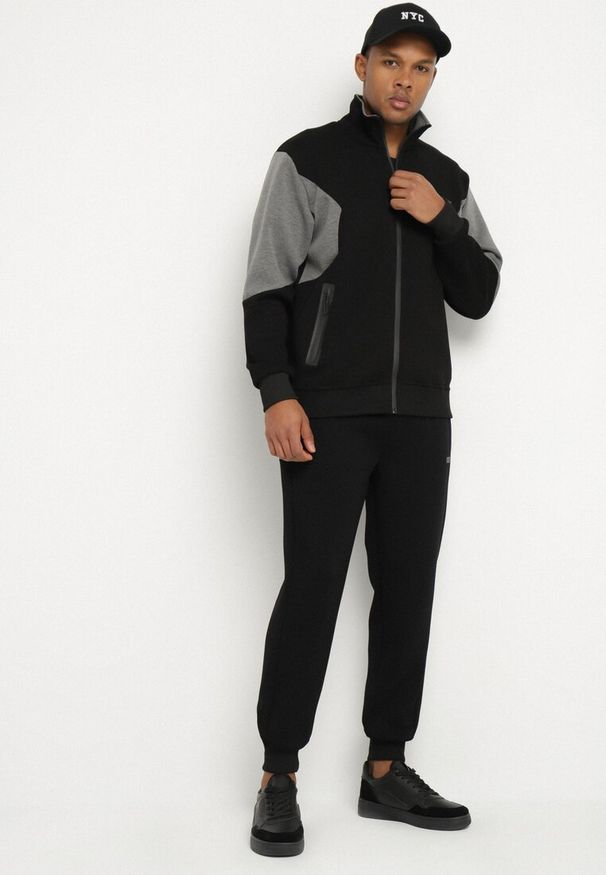 Born2be - Czarne Spodnie Dresowe Joggery ze Ściągaczami i Kontrastowymi Wstawkami Napova. Okazja: na co dzień. Kolor: czarny. Materiał: dresówka. Styl: klasyczny, elegancki, casual