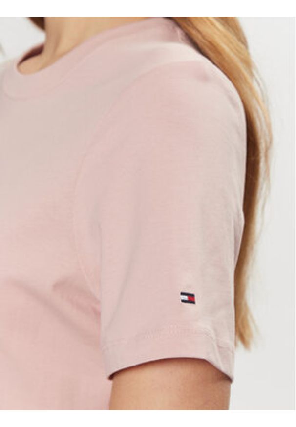 TOMMY HILFIGER - Tommy Hilfiger T-Shirt WW0WW43895 Różowy Regular Fit. Kolor: różowy. Materiał: bawełna
