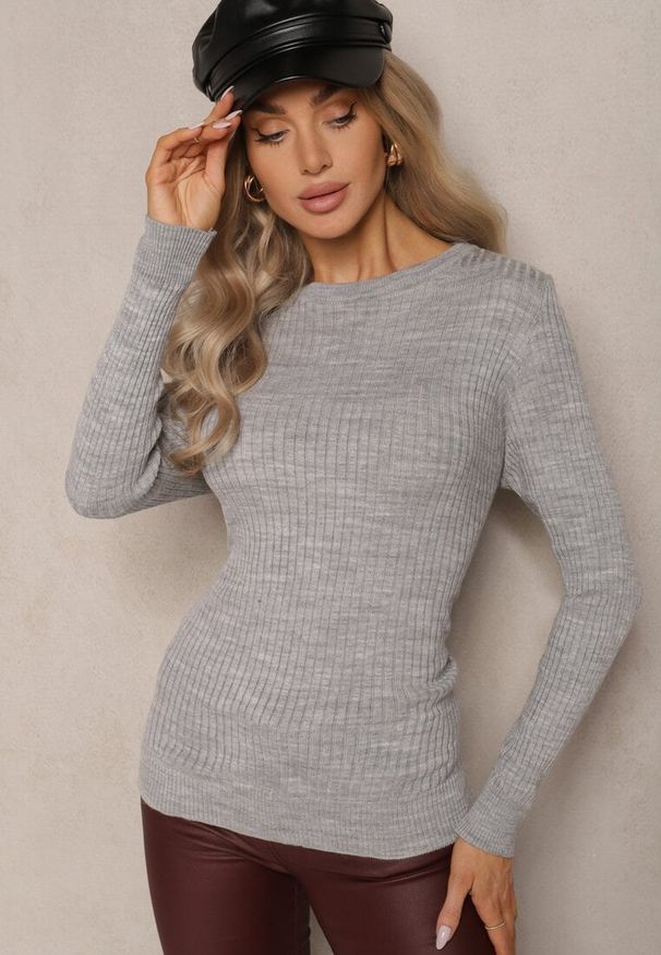 Renee - Szary Casualowy Sweter z Prążkowanego Materiału Zintra. Okazja: na co dzień. Kolor: szary. Materiał: materiał, prążkowany. Długość rękawa: długi rękaw. Długość: długie. Styl: casual