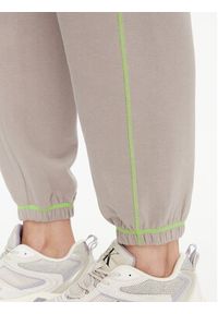 Calvin Klein Underwear Spodnie dresowe 000QS7016E Szary Regular Fit. Kolor: szary. Materiał: bawełna #5