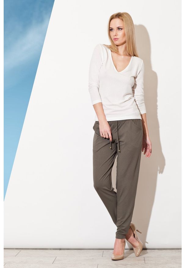 Figl - Oliwkowe Długie Spodnie z Troczkami. Kolor: oliwkowy. Materiał: elastan, wiskoza. Długość: długie