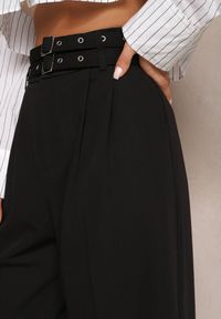 Renee - Czarne Spodnie High Waist w Stylu Garniturowym z Paskami i Klamerkami Daklena. Stan: podwyższony. Kolor: czarny. Styl: elegancki #4