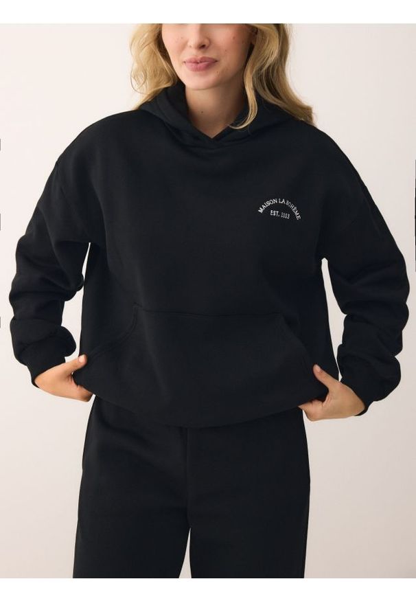 Reserved - Bluza oversize z kapturem - czarny. Typ kołnierza: kaptur. Kolor: czarny. Materiał: dzianina, bawełna