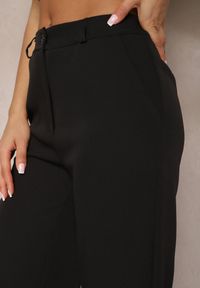 Renee - Czarne Garniturowe Spodnie High Waist z Kieszeniami Blathe. Stan: podwyższony. Kolor: czarny