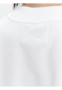 Calvin Klein Jeans Bluza J20J220689 Biały Relaxed Fit. Kolor: biały. Materiał: bawełna, syntetyk #2