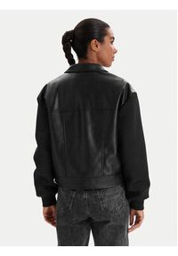 Karl Lagerfeld Jeans Kurtka z imitacji skóry B1W15027 Czarny Regular Fit. Kolor: czarny. Materiał: syntetyk #5