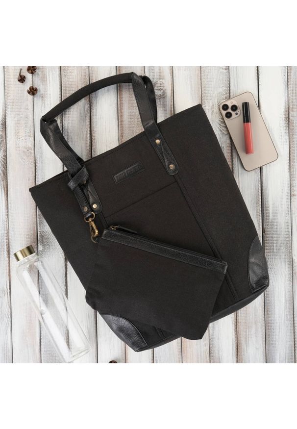 PAOLO PERUZZI - Shopperka czarna Paolo Peruzzi E-23-BL. Kolor: czarny. Sezon: lato. Materiał: skórzane. Styl: klasyczny