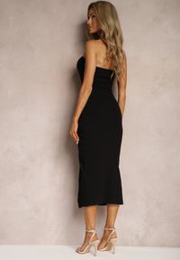 Renee - Czarna Sukienka Dopasowana Bandeau z Bawełny z Ozdobnym Rozcięciem w Pasie Vikisaema. Kolor: czarny. Materiał: bawełna. Styl: wizytowy