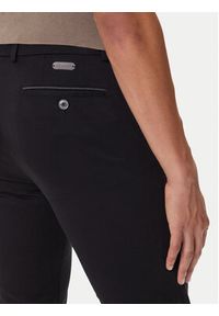 Bugatti Spodnie materiałowe 4220 16224 Czarny Slim Fit. Kolor: czarny. Materiał: bawełna