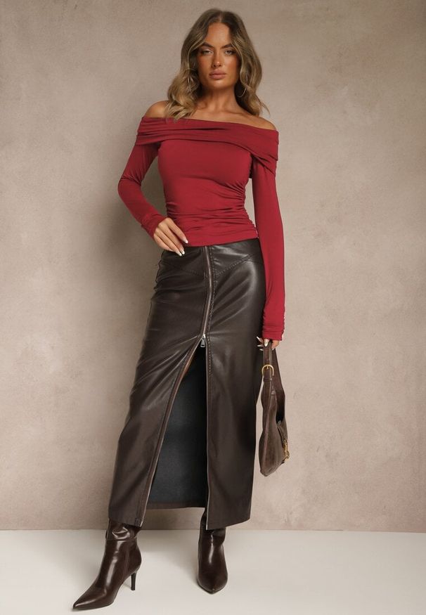 Renee - Bordowa Marszczona Bluzka Hiszpanka Vices z Wywiniętym Dekoltem Termola. Okazja: na co dzień. Typ kołnierza: dekolt hiszpanka. Kolor: czerwony. Materiał: jeans. Styl: casual