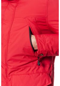 Wrangler - KURTKA ZIMOWA WRANGLER THE PARKA H. R. RED W4630YK1P. Materiał: materiał. Wzór: gładki. Sezon: zima