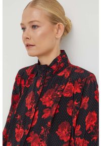 The Kooples koszula jedwabna kolor czarny regular ze stójką. Typ kołnierza: kołnierzyk stójkowy. Kolor: czarny. Materiał: jedwab. Długość rękawa: długi rękaw. Długość: długie #3