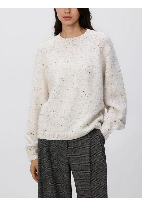 Reserved - Wzorzysty sweter - złamana biel. Materiał: dzianina, wełna