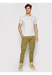 Alpha Industries Joggery 116202 Zielony Tapered Fit. Kolor: zielony. Materiał: bawełna #5