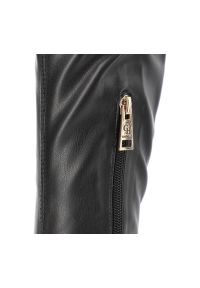 CheBello - Czarne Skórzane Kozaki Chebello Eleganckie Obuwie Damskie. Kolor: czarny. Materiał: skóra. Szerokość cholewki: normalna. Wzór: gładki, aplikacja. Obcas: na obcasie. Styl: elegancki. Wysokość obcasa: średni #7