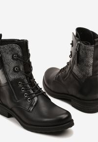 Born2be - Czarne Botki Workery Zdobione Suwakiem i Wężowym Tłoczeniem Vemindra. Okazja: na co dzień. Kolor: czarny. Materiał: jeans. Wzór: aplikacja. Styl: klasyczny, casual #4