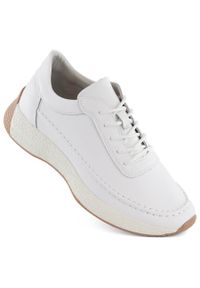 Skórzane półbuty sportowe damskie białe Sergio Leone SP013. Kolor: biały. Materiał: skóra. Szerokość cholewki: normalna. Styl: sportowy #1