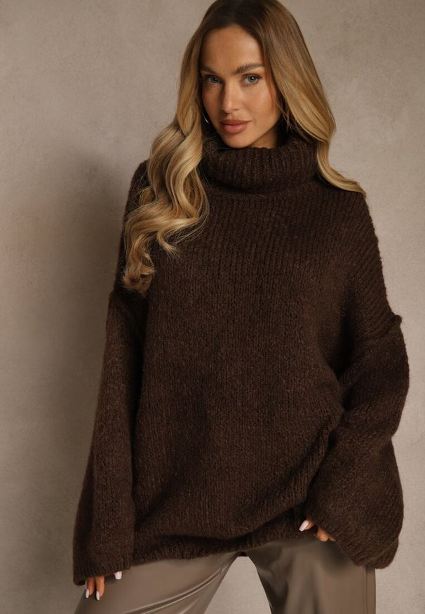 Renee - Brązowy Oversizowy Golf z Dodatkiem Wełny i Wiskozy Tenafera. Typ kołnierza: golf. Kolor: brązowy. Materiał: wełna, wiskoza