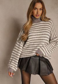 Renee - Szaro-Beżowy Golf z Dodatkiem Wełny Ozdobiony Paskami Monarria. Okazja: na co dzień. Typ kołnierza: golf. Kolor: szary. Materiał: wełna. Wzór: aplikacja. Styl: casual, elegancki #1