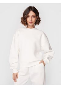 Gina Tricot Bluza Basic 10943 Biały Relaxed Fit. Kolor: biały. Materiał: bawełna, syntetyk