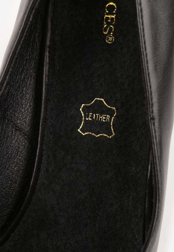 Born2be - Czarne Czółenka Vices na Geometrycznym Obcasie z Wkładką ze Skóry Naturalnej Midvire. Okazja: do pracy, na co dzień, na spotkanie biznesowe, na imprezę. Kolor: czarny. Materiał: skóra. Wzór: geometria. Obcas: na obcasie. Styl: biznesowy, klasyczny, casual. Wysokość obcasa: średni