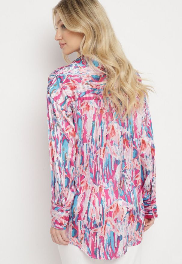 Born2be - Fuksjowa Rozpinana Koszula z Dłuższymi Mankietami Haliaria. Okazja: na co dzień, na spotkanie biznesowe, do pracy. Kolor: różowy. Materiał: jeans. Długość: długie. Styl: biznesowy, casual, elegancki