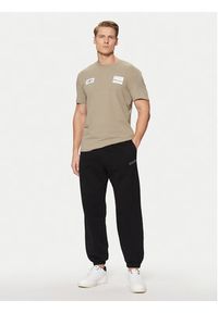 Guess T-Shirt Z5RI14 J1314 Beżowy Regular Fit. Kolor: beżowy. Materiał: bawełna #2