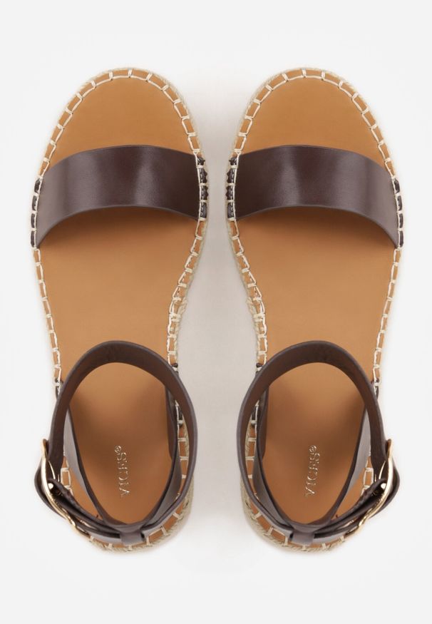 Born2be - Ciemnobrązowe Sandały VICES na Niskim Koturnie z Plecionki z Paskiem Wokół Kostki Tetea. Okazja: na co dzień. Zapięcie: pasek. Kolor: brązowy. Materiał: len. Sezon: lato. Obcas: na koturnie. Styl: casual, klasyczny