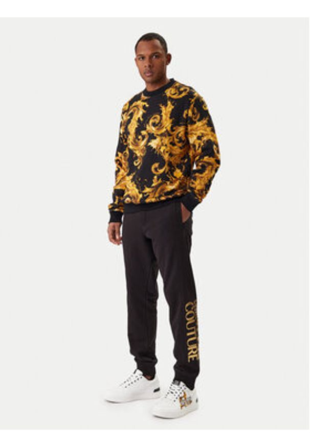 Versace Jeans Couture Spodnie dresowe 80GAAT00 CF01T Czarny Regular Fit. Kolor: czarny. Materiał: bawełna