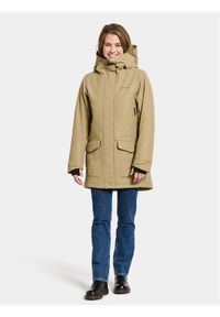 Didriksons Parka Frida Wns Parka 7 504815 Beżowy Regular Fit. Kolor: beżowy. Materiał: syntetyk