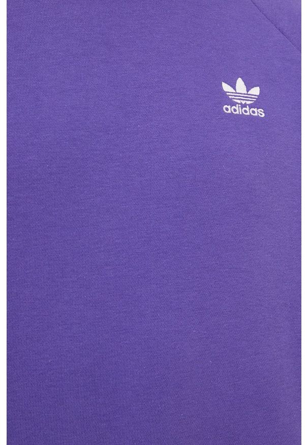 adidas Originals bluza Adicolor męska kolor fioletowy gładka. Kolor: fioletowy. Materiał: materiał, poliester, bawełna, dzianina. Długość rękawa: raglanowy rękaw. Wzór: gładki