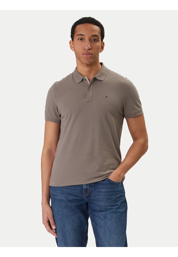 Tommy Jeans Polo DM0DM20676 Beżowy Slim Fit. Typ kołnierza: polo. Kolor: beżowy. Materiał: bawełna